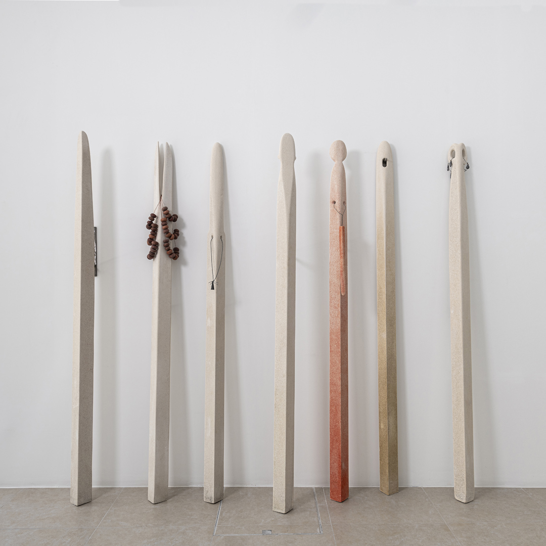 FIGURINE Ι, 2024 | calcarenite stone Pachna formation / metal / 210 x 12 x 24 cm