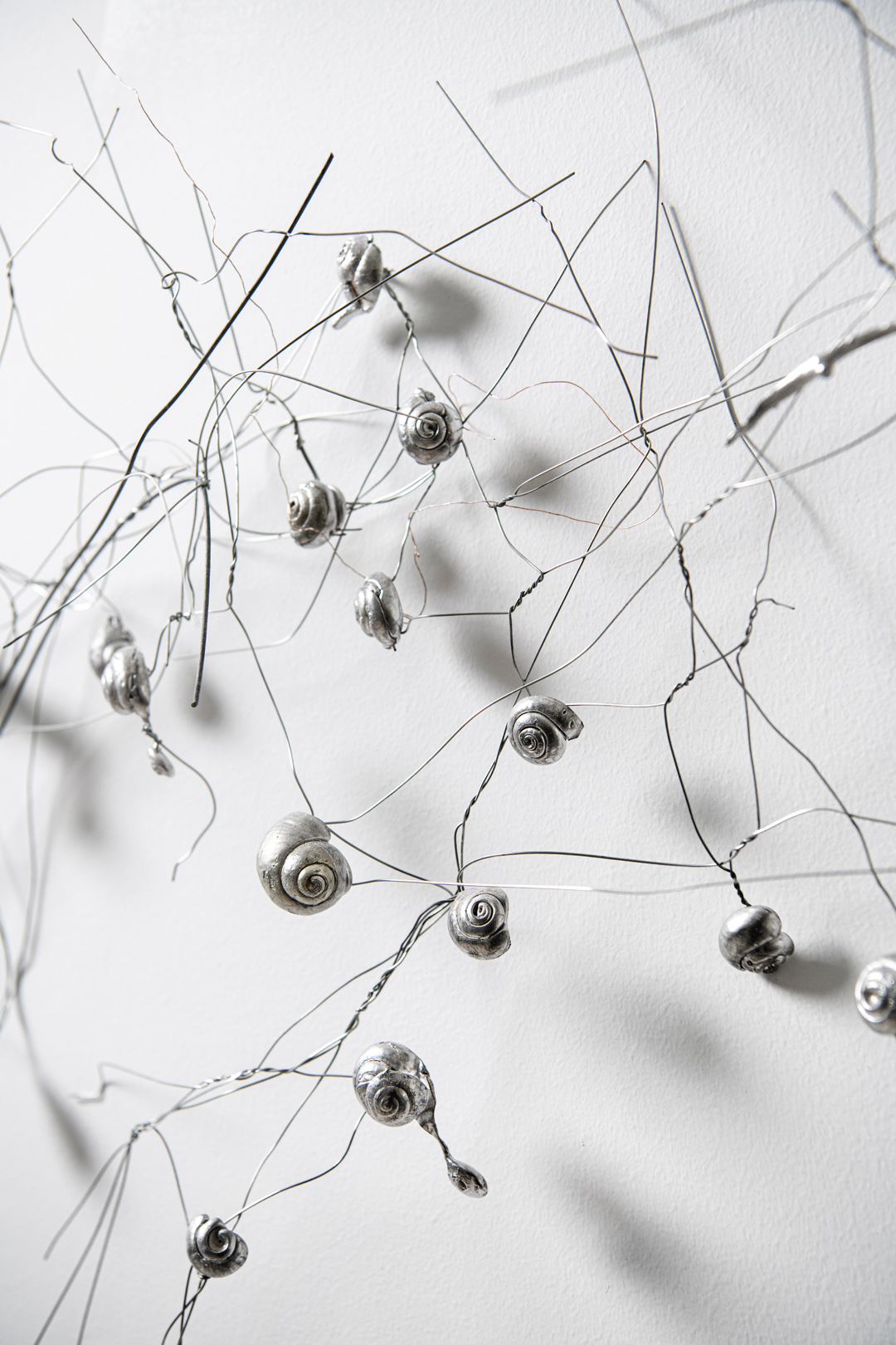 NEST, 2024 | wire / metal / 105 x 90 x 17 cm